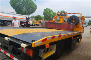 岳池附近拖车电话号码服务